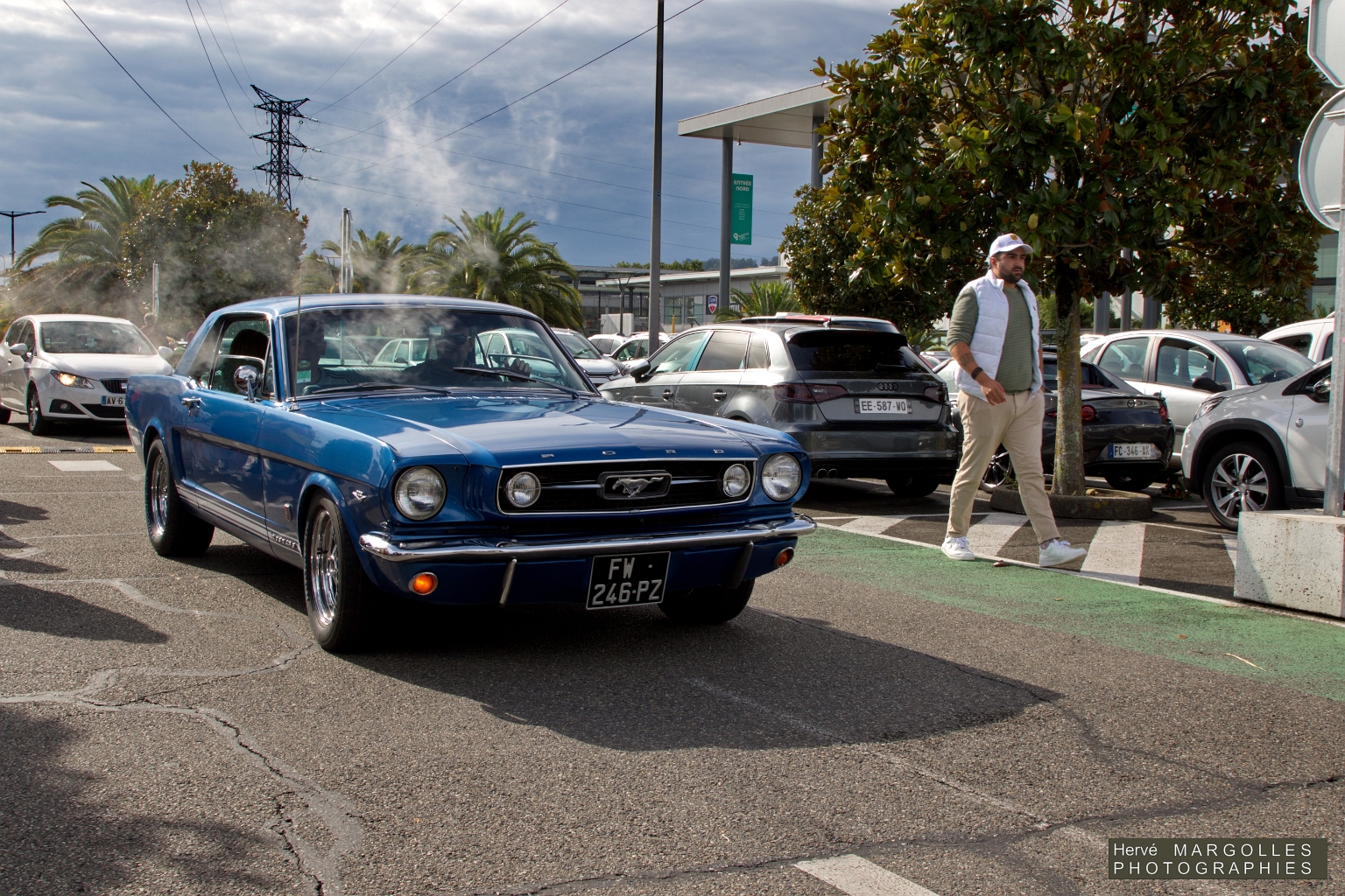 Ford Mustang.jpg